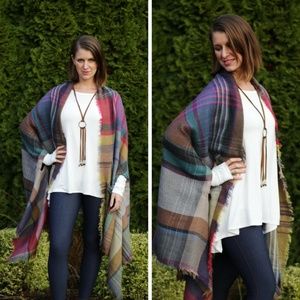 Plaid Pocket Ruana